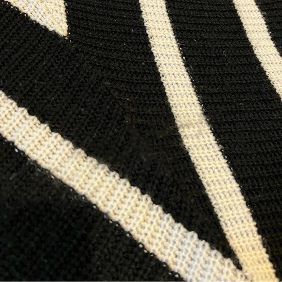 VENUS Womens Sweater Small Ribbed Knit Black White Deep VNeck Long Sleeve Winter - Picture 8 of 16